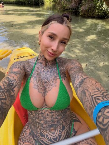 Full leaked Split tongue bri private onlyfans photo