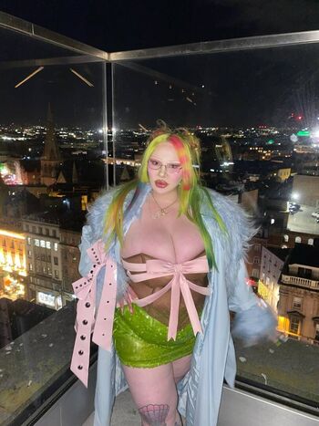 Full leaked Squishkween private onlyfans photo