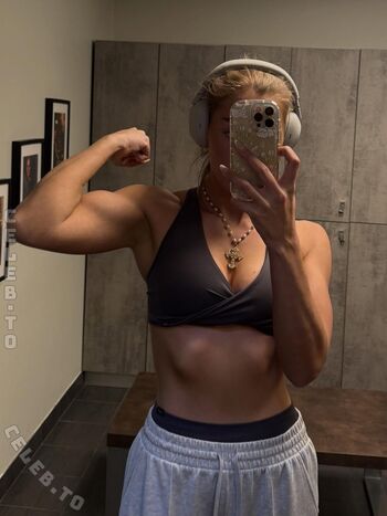 Full leaked Starletnova  page private onlyfans photo