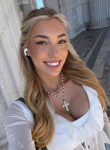 Full leaked Starletnova  page private onlyfans photo