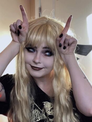 Full leaked Stellalasaurus private onlyfans photo