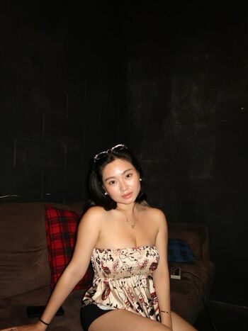 Full leaked Strawbeary th page private onlyfans photo