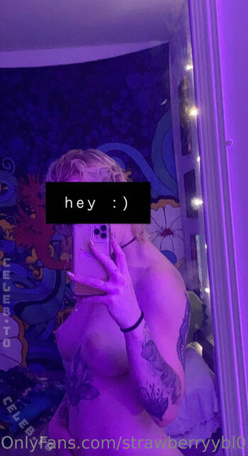 Full leaked Strawberryyblnde private onlyfans photo