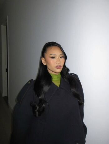 Full leaked Suni lee page private onlyfans photo