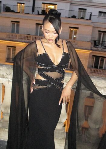 Full leaked Suni lee page private onlyfans photo