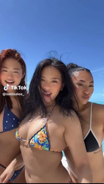 Full leaked Suni lee page private onlyfans photo