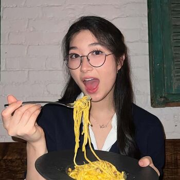 Full leaked Sunnyliachoi private onlyfans photo