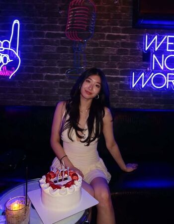 Full leaked Sunnyliachoi private onlyfans photo