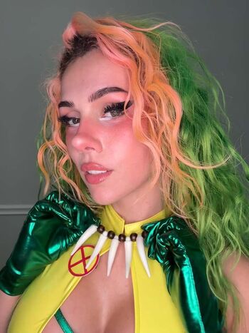 Full leaked Super saiyan kale private onlyfans photo