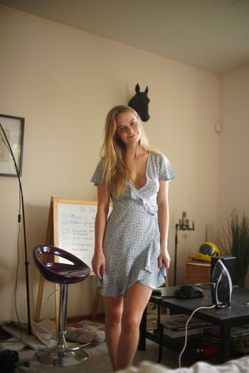 Full leaked Supergirlmari private onlyfans photo