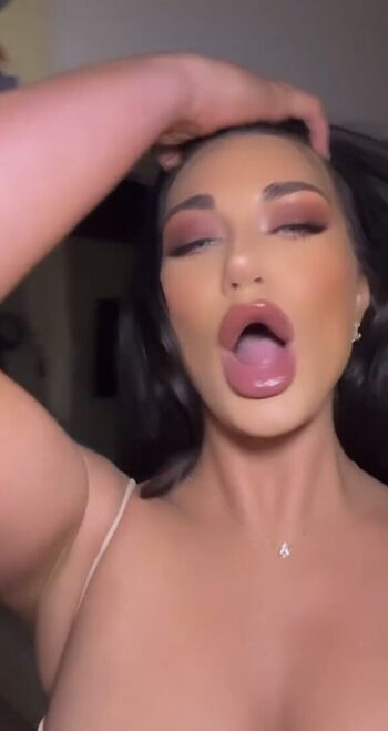 Full leaked Suppasamm private onlyfans photo