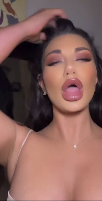 Full leaked Suppasamm private onlyfans photo