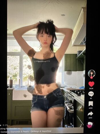 Full leaked Survivingasella private onlyfans photo