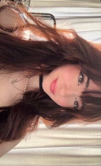 Full leaked Survivingasella private onlyfans photo