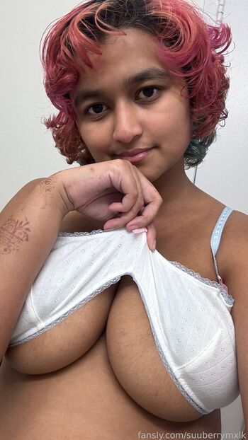 Full leaked Suuberrymxlk  page private onlyfans photo