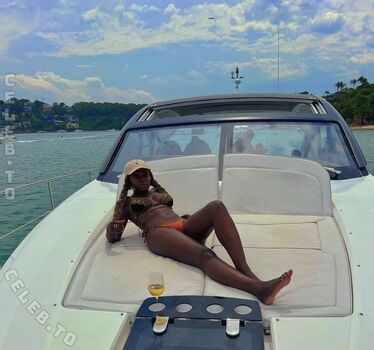 Full leaked Suzan mutesi private onlyfans photo