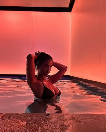 Full leaked Suzie micael private onlyfans photo