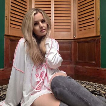 Full leaked Suzy lu private onlyfans photo