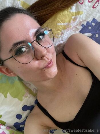 Full leaked Sweetestisabella private onlyfans photo