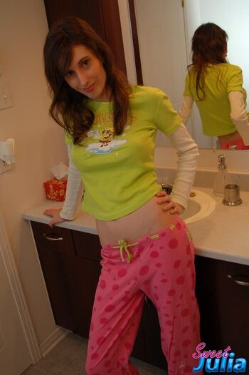 Full leaked Sweetjuli private onlyfans photo