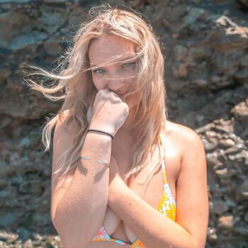 Full leaked Sydney calhoun page private onlyfans photo