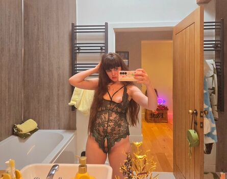 Full leaked Sydney harwin page private onlyfans photo