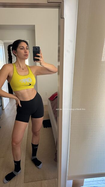 sydsogood // Sydnee Goodman