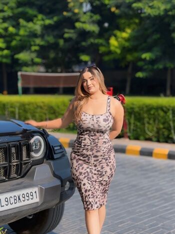 Full leaked Syma verma private onlyfans photo