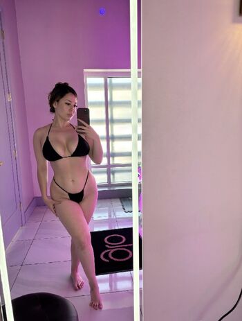 Full leaked Szf xo private onlyfans photo