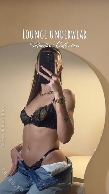 Full leaked Tamifenu private onlyfans photo