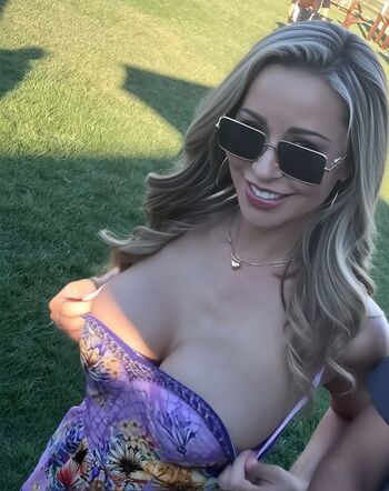 Full leaked Tara strong private onlyfans photo