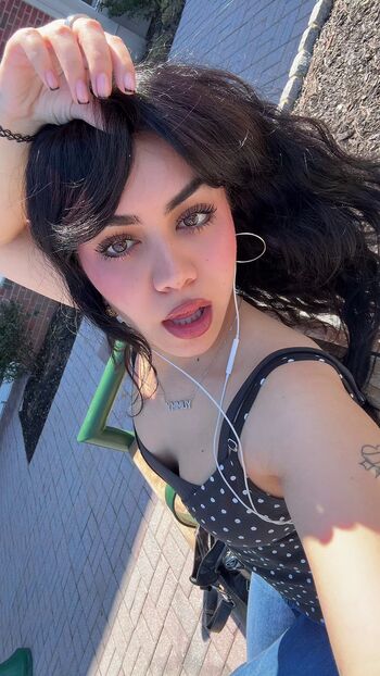 Full leaked Tara yummy page private onlyfans photo