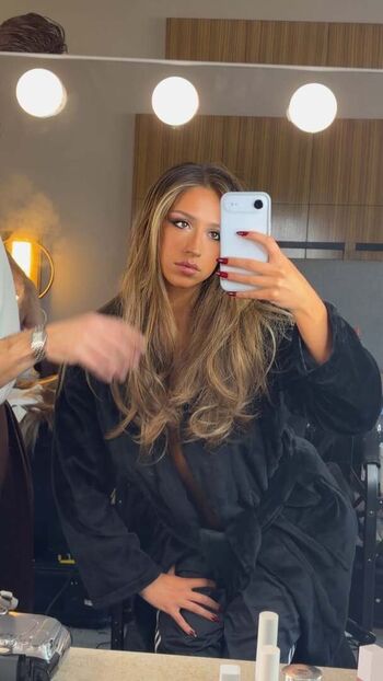 Full leaked Tate mcrae page private onlyfans photo