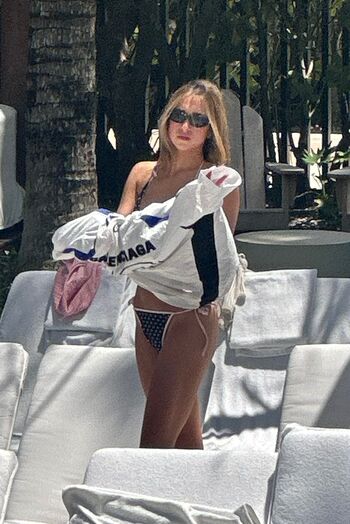 Full leaked Tate mcrae page private onlyfans photo