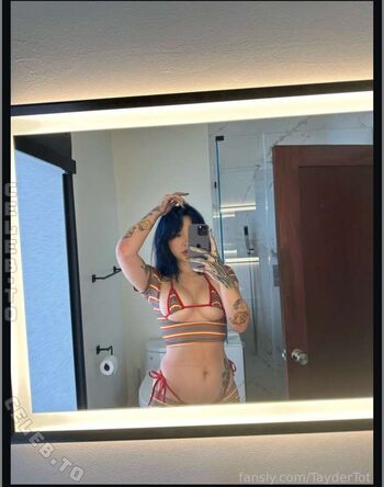 Full leaked Taydertot private onlyfans photo
