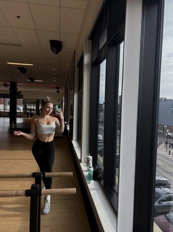 Full leaked Taylor flewin private onlyfans photo