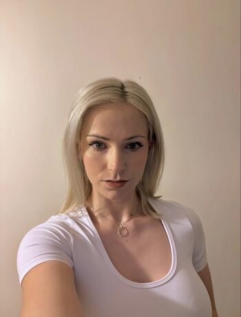 Full leaked Teahmariiia private onlyfans photo