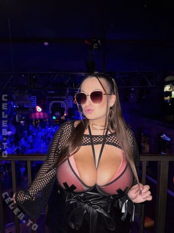 Full leaked Techno teacher private onlyfans photo