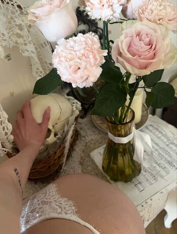 Full leaked Amadani/ private onlyfans photo