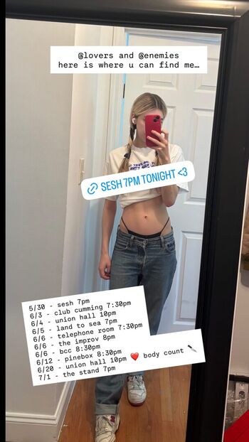 Tessa Belle Comedian