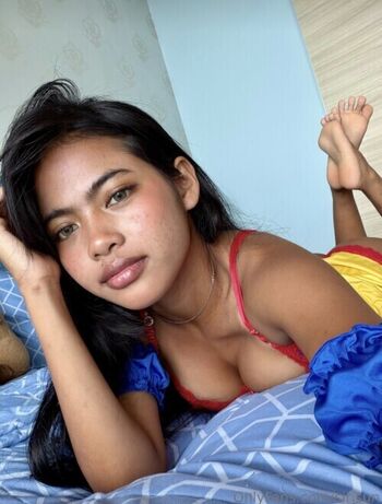 Full leaked Thai girls private onlyfans photo