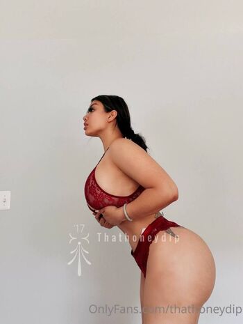 Full leaked Thathoneydip  page private onlyfans photo