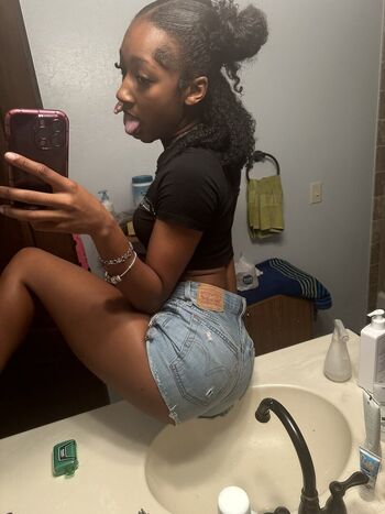 Full leaked Thatprettymfc private onlyfans photo