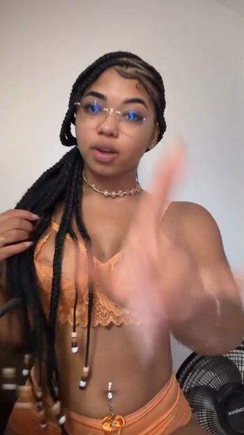 Full leaked Thawanymicaelly private onlyfans photo