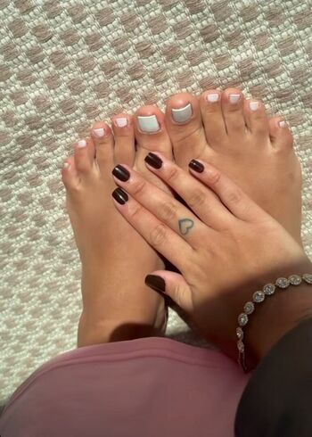 Thayna Telles