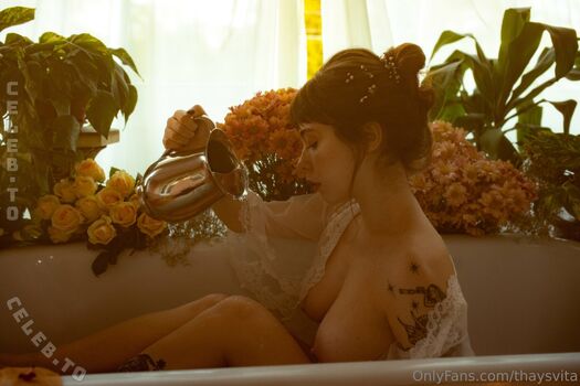 Thays Vita