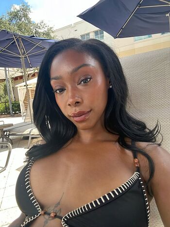 Full leaked Theadarosee private onlyfans photo