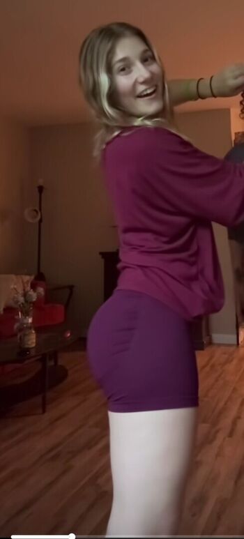 Full leaked Thebigcomfycouch private onlyfans photo