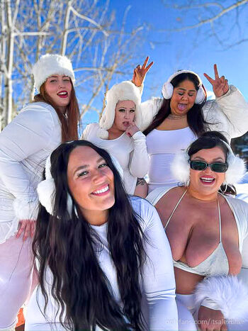 Full leaked Thecurvyfoxx private onlyfans photo