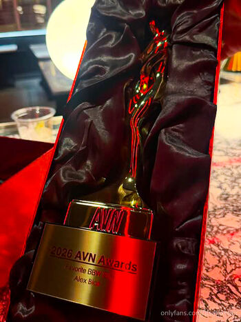 Full leaked Thecurvyfoxx private onlyfans photo